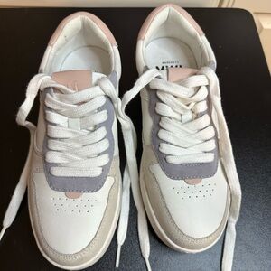 Madewell Court Sneakers in purple and pink. Size 6. Excellent condition!